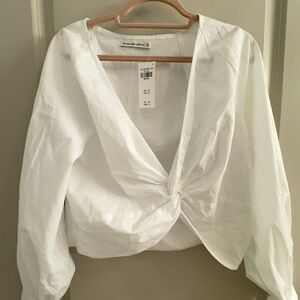 Abercrombie & Fitch Long-Sleeve Cropped Poplin Twist Top